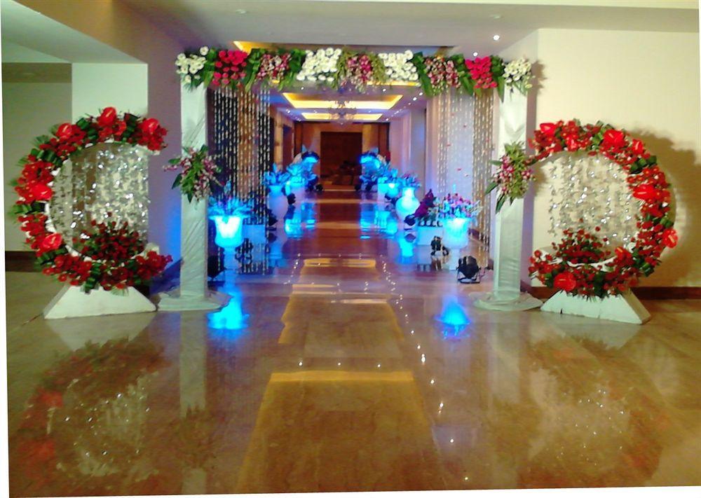 Country Inn & Suites By Radisson, Meerut Exterior foto